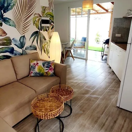 アパート Modern Bohotropical With Terrace *