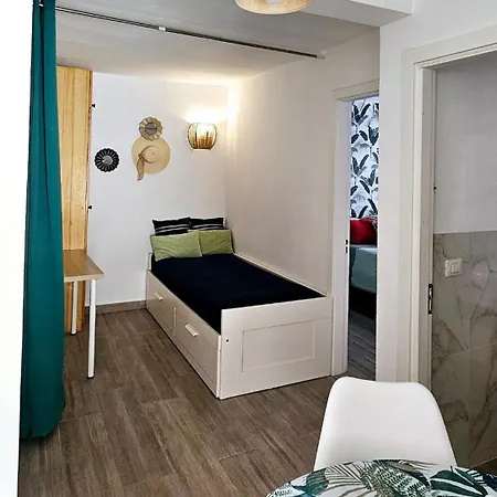 Apartment Modern Bohotropical With Terrace